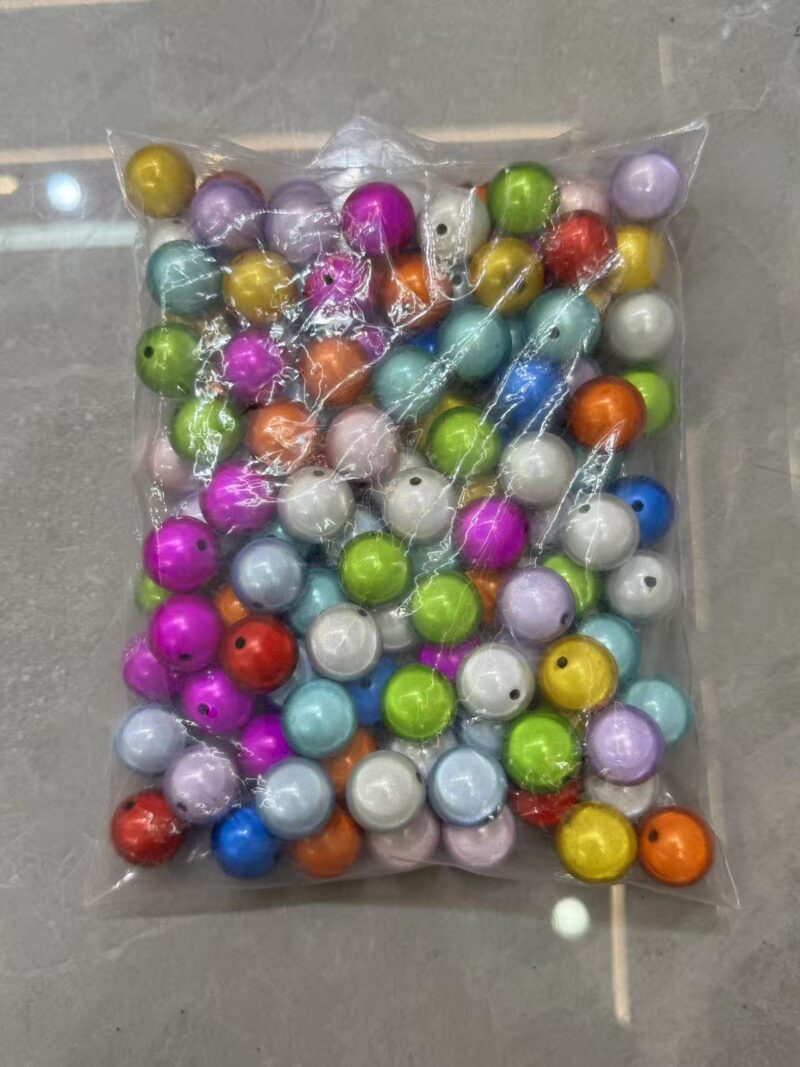10-4 20mm acrylic beads
