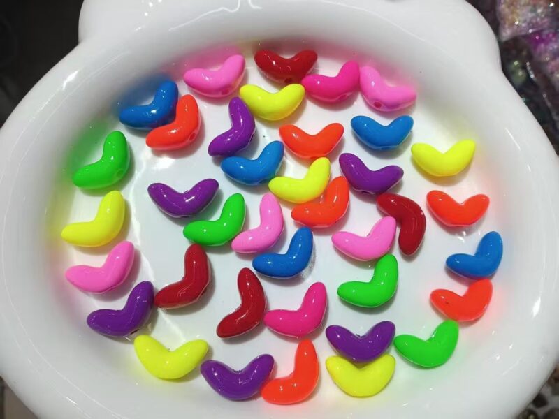 3-5 Irregularly shaped beads, used for making pen and keychain accessories