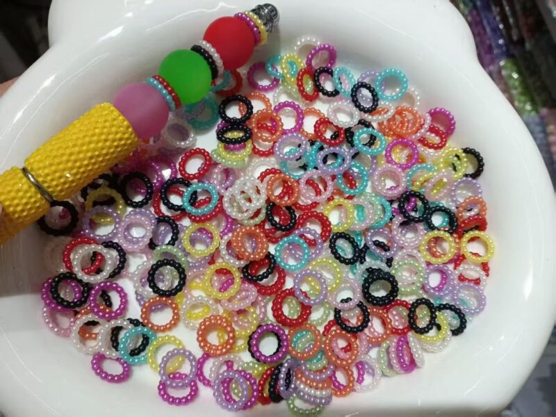 spaces for pens and keychains